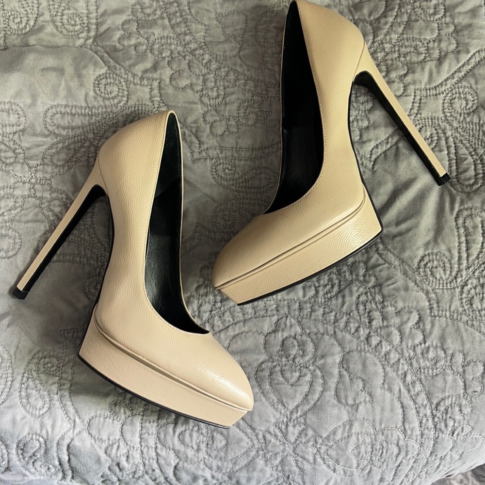 Saint Laurent Janis Pumps